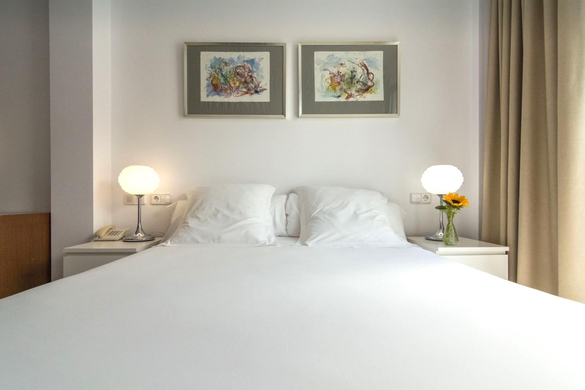Hotel Nou Roma Dénia Quarto foto